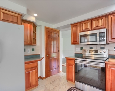 200 Spartan Dr - Photo Thumbnail 14