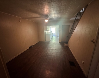 713 Freeport Rd - Photo Thumbnail 3