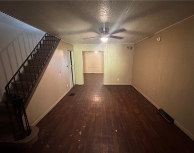 713 Freeport Rd - Photo Thumbnail 2