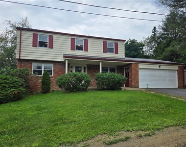 323 Arch Street - Photo Thumbnail 7