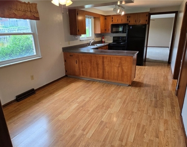 323 Arch Street - Photo Thumbnail 24