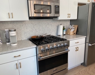 2635 Penn Ave - Photo Thumbnail 4
