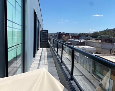 2635 Penn Ave - Photo Thumbnail 13