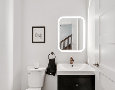 504 Eastern Ave - Photo Thumbnail 12