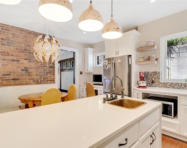 504 Eastern Ave - Photo Thumbnail 9