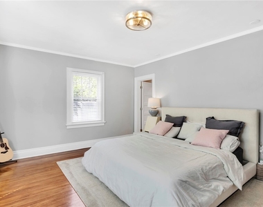 504 Eastern Ave - Photo Thumbnail 15