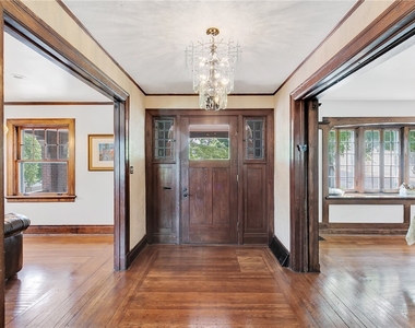 504 Eastern Ave - Photo Thumbnail 2