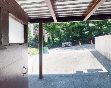 382 Burns Street - Photo Thumbnail 18