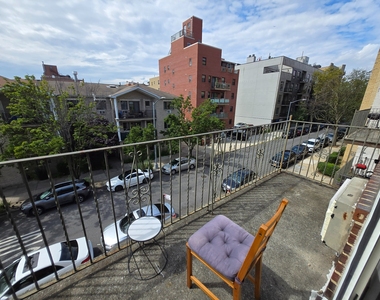1445 West 4th Street - Photo Thumbnail 1