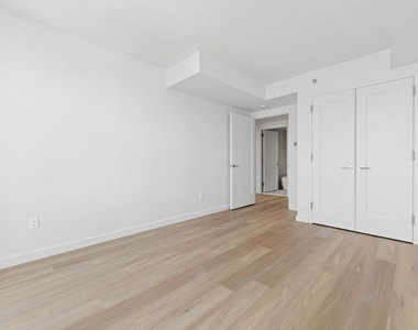 71-82 Parsons Boulevard - Photo Thumbnail 4
