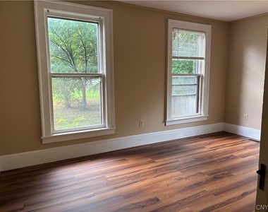864 Salt Springs Road - Photo Thumbnail 12