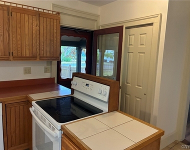 864 Salt Springs Road - Photo Thumbnail 9