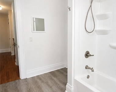 1176 Monroe Avenue - Photo Thumbnail 16