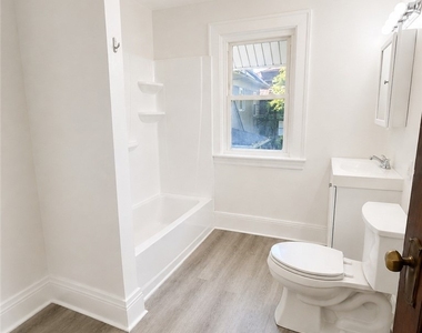 1176 Monroe Avenue - Photo Thumbnail 15