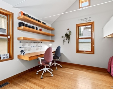 384 Summer Street - Photo Thumbnail 22