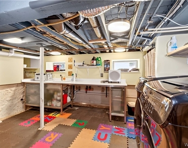 384 Summer Street - Photo Thumbnail 36