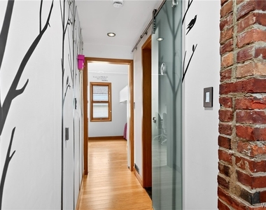 384 Summer Street - Photo Thumbnail 19
