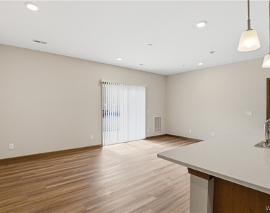 1130 Orchard Park Road - Photo Thumbnail 6