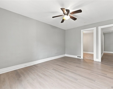 55 Vernon Place - Photo Thumbnail 2