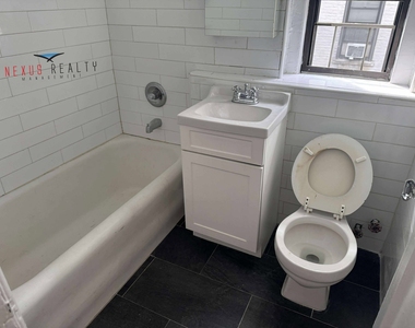 22-2 Steinway Street - Photo Thumbnail 7