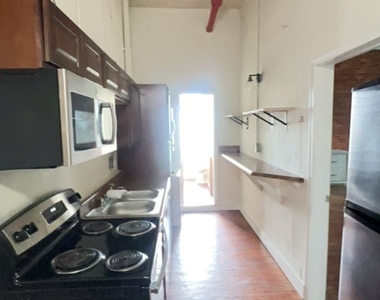208 Adamson Square - Photo Thumbnail 5
