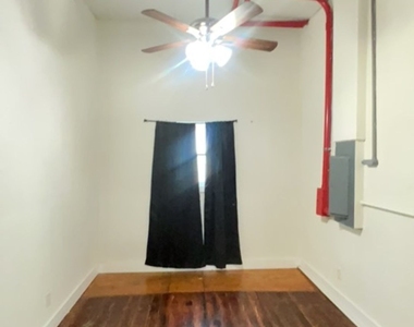 208 Adamson Square - Photo Thumbnail 8