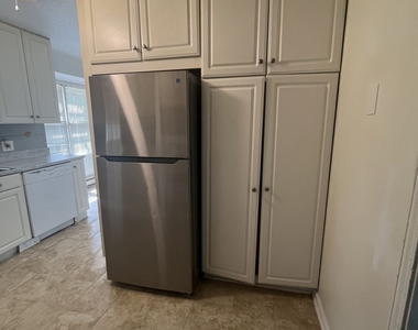 6570 Jones Road - Photo Thumbnail 7