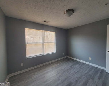 17301 Waldrop Cove - Photo Thumbnail 12