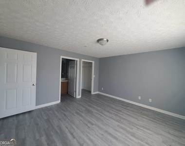 17301 Waldrop Cove - Photo Thumbnail 5