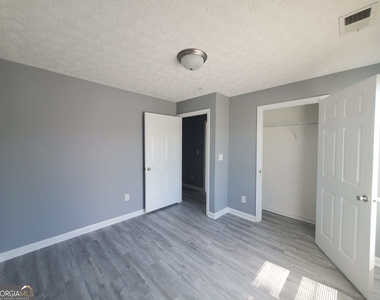 17301 Waldrop Cove - Photo Thumbnail 2