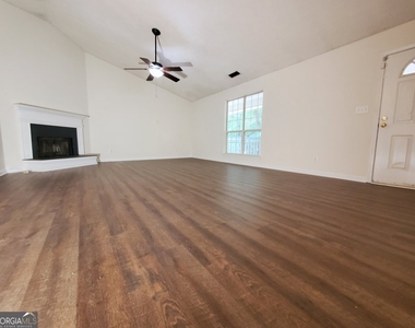 217 Sweetgum Lane - Photo Thumbnail 6