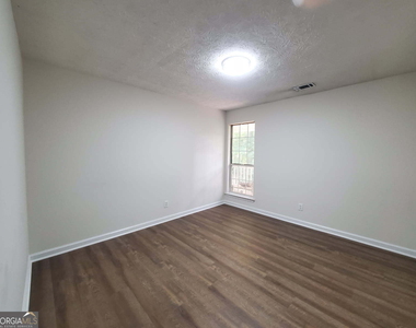 217 Sweetgum Lane - Photo Thumbnail 9