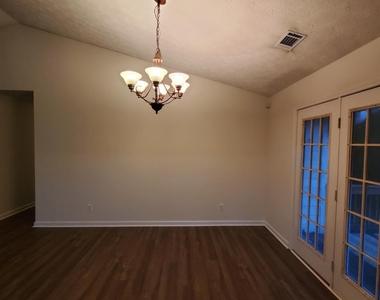 217 Sweetgum Lane - Photo Thumbnail 10
