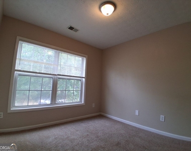 1031 Maple Leaf Drive - Photo Thumbnail 19
