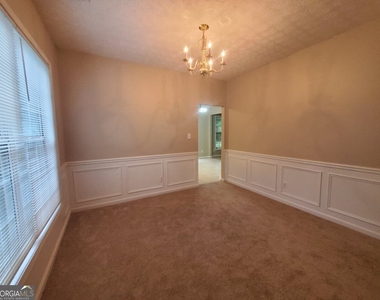 1031 Maple Leaf Drive - Photo Thumbnail 3