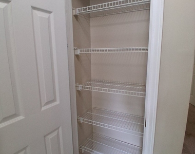 1031 Maple Leaf Drive - Photo Thumbnail 8