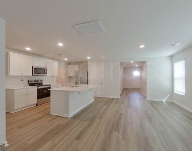 112 Overstreet Way - Photo Thumbnail 3