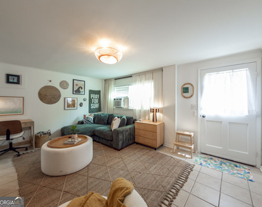 1202 Miller Avenue - Photo Thumbnail 4