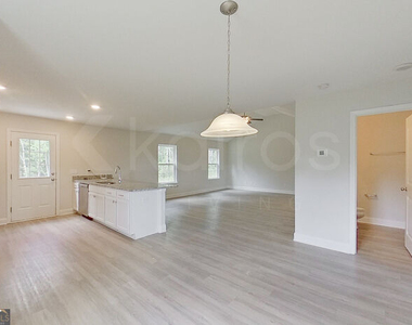 223 Western Red Cedar Drive - Photo Thumbnail 8
