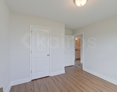 223 Western Red Cedar Drive - Photo Thumbnail 11