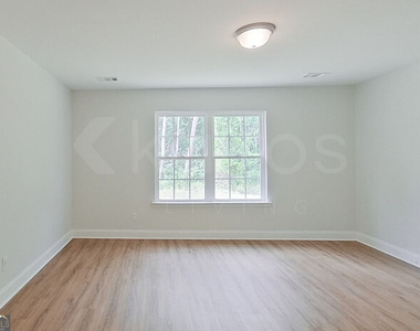 223 Western Red Cedar Drive - Photo Thumbnail 15