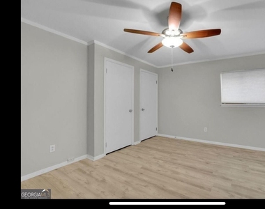 346 Carpenter Drive - Photo Thumbnail 13
