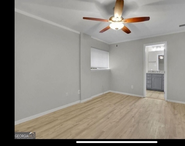 346 Carpenter Drive - Photo Thumbnail 15