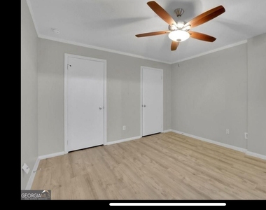 346 Carpenter Drive - Photo Thumbnail 14