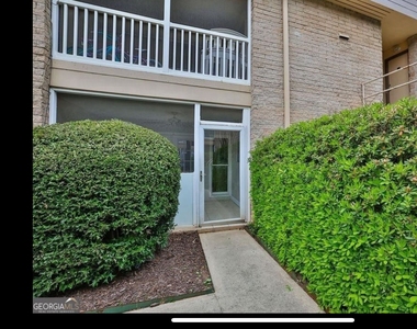 346 Carpenter Drive - Photo Thumbnail 3