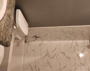 1354 Gates Drive Se - Photo Thumbnail 1