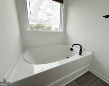 207 Foxhill Drive - Photo Thumbnail 25