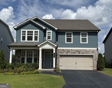207 Foxhill Drive - Photo Thumbnail 1