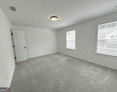 207 Foxhill Drive - Photo Thumbnail 34
