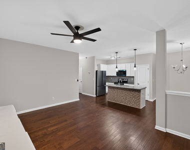 127 Seabreeze Court - Photo Thumbnail 11